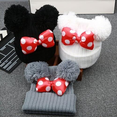 2020 New Cute Polka Dot Cartoon Big Bow Elastic Baby Hat Childrens Knit Cotton Beans Autumn Winter Warm Girl Double Pompom Cap