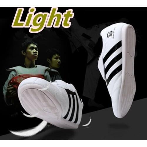 Breathable Taekwondo Shoes Men High Quality Kung Fu Shoes Wushu Taichi Karate Martial Arts Wrestling fight shoes for kids women