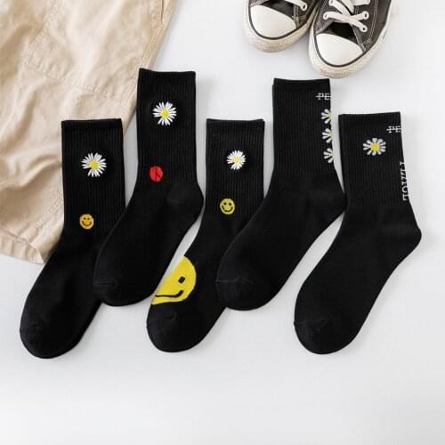 2020 Trend Daisy Cotton Socks Women Korea Black Long Funny Socks Harajuku Hip Hop Skateboard Long Socks Men