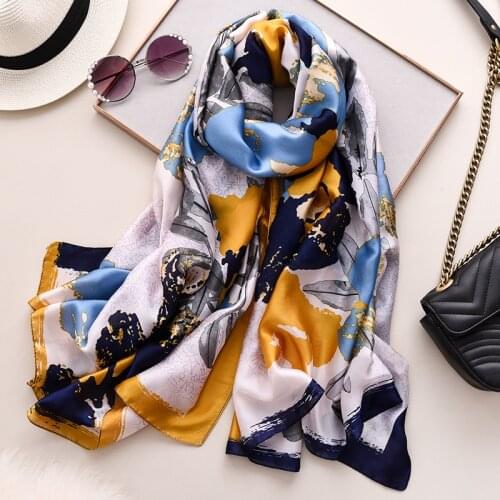 Luxury Silk Scarf Women Natural Silk Art Graffiti Pattern Flower Shawls and Wraps Ladies Pashmina Summer Scarves Foulard Sjaal