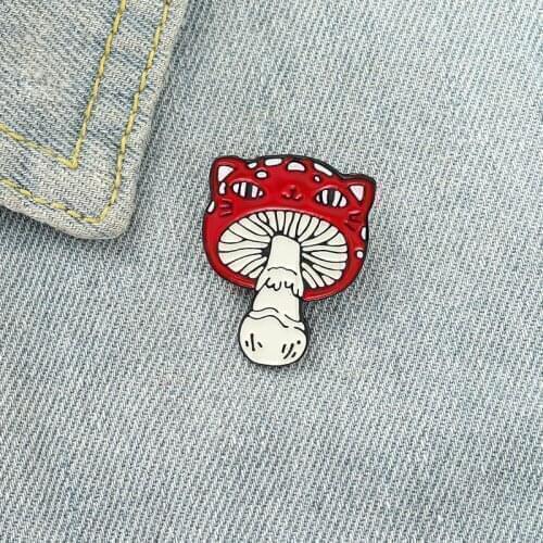 Cute Mini Cartoon Mushroom Enamel Brooches For Women Girls Fashion Plant Lapel Pin Badge Bag Clothes Jewelry Party Gifts