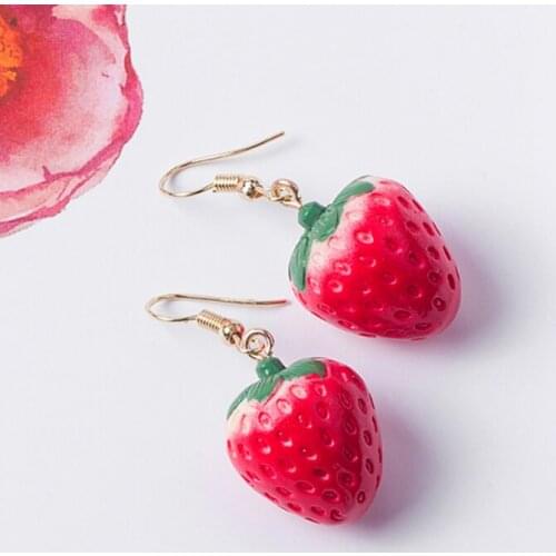 Yungqi Creative Fruit Strarberry Earring For Women Resin Drop Custom Made Handmade Cute Girls Gift Eardrop Fashion Jewelry