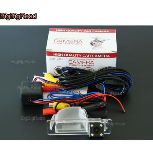 BigBigRoad Car Rear View Reversing Backup Camera with power relay / Filter For Volkswagen Sagitar Santana / Jetta 2013 / 2015