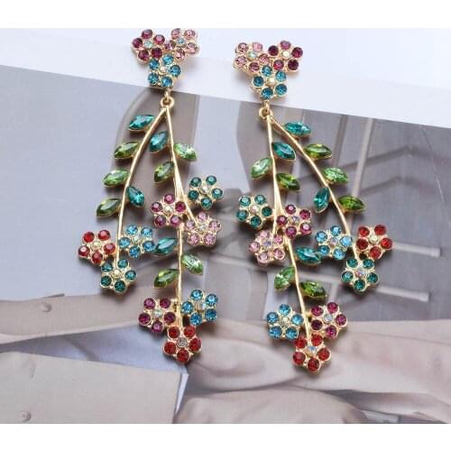 New Trend Sparkling Ladies Rhinestone Leaf Flower Pendant Earrings Jewelry Party Fashion Long Chunky Statement Earring