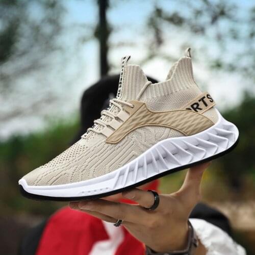 New casual fashion summer mens shoes fashion running shoes Korean sports shoes mens sports shoes 2021