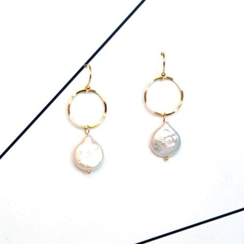 Gold color hoop fashion jewelry golden dangle earrings handmade natural freshwater pearl button shape for women gift