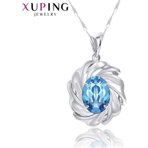 Xuping Jewelry Elegant Crystals Pendant Necklace for Ladies Sparkling Birthday Gift 40462