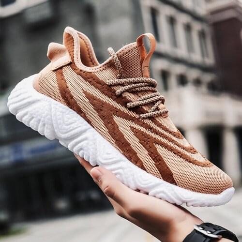 Spring new mens shoes large size casual coconut shoes breathable flying woven sports shoes running men H252