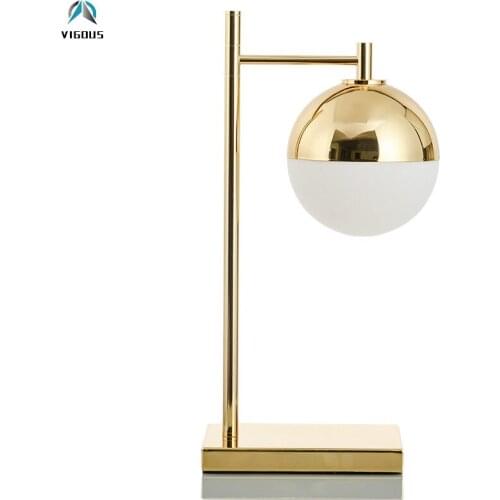 Modern Lustre Plate Gold Metal Table Lamp Glass Lampshades Led Desk Lamp Simple Reading Lamp for Bedroom Study Room