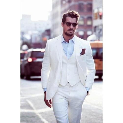 In 2018, the arrival of the new high quality suit formal wedding the grooms best man suit men dress (coat + pants + vest, tie)