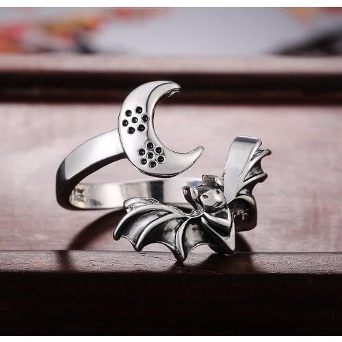 Vintage Silver Color Moon Bat Ring for Men Women Ring Halloween Party Jewelry Fashion Ring Gifts