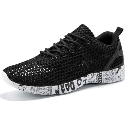 Men Aqua Shoes Breathable Trekking Wading Beach Quick Drying Water Shoes Outdoor Fishing Wading Shoes Water Sneakers Men Lace Up