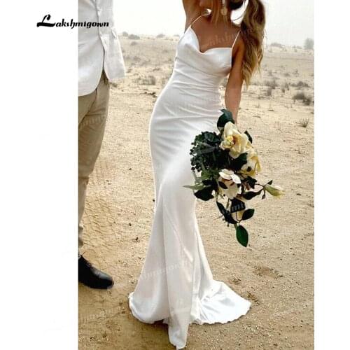 Simple Soft Stain Sheath Wedding Dresses Spaghetti Straps Neck Sleeveless Open Back Sweep/Brush Train Bride Gowns Elegant Pleats