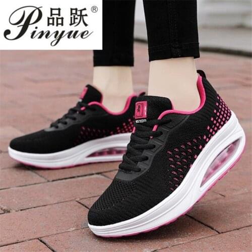 Womens Mesh Knitting Sneakers Breathable Women Loafers Ladies Elastic Band Female Casual Slip On Comfortable Shoes Plus Size 40
