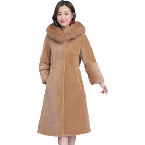 Mom Sheep Shearing Fur Coat Woman 2020 Winter Parkers Long Overcoat Women Warm Mink Fur Fox Fur Collar Hooded Fur Jackets Female