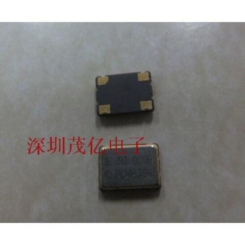 Chip Crystal 7050 8M OSC 5 * 7 8.000 Oscillation Crystal