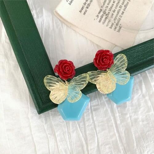 8Seasons 1Pair Fashion Insect Butterfly Resin Geometric Drop Earrings Women Wedding Party Elegant Red Rose Flower Dangle Earring