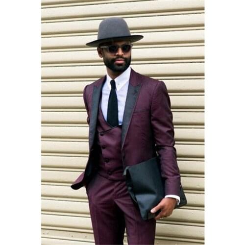 Classic slim Groomsmen Burgundy Groom Tuxedos Men Suits Wedding/Prom Best Man Blazer ( Jacket+Pants+Tie+Vest) A242