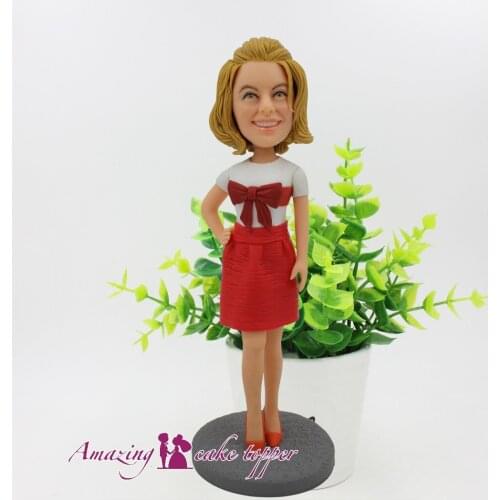 2019 AMAZING CAKE TOPPER Toys Cute pretty short hair girl And Groom Gifts Ideas Customized Figurine Valentines Day