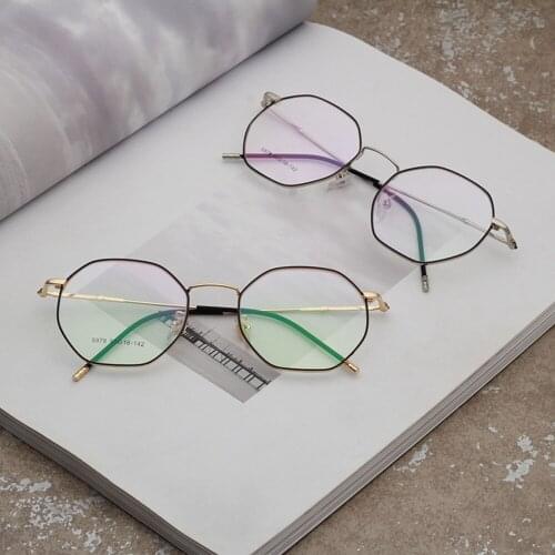 Irregular square metal glasses frame Spectacle frame teeing with myopia glasses frame for men and women 5978OLO