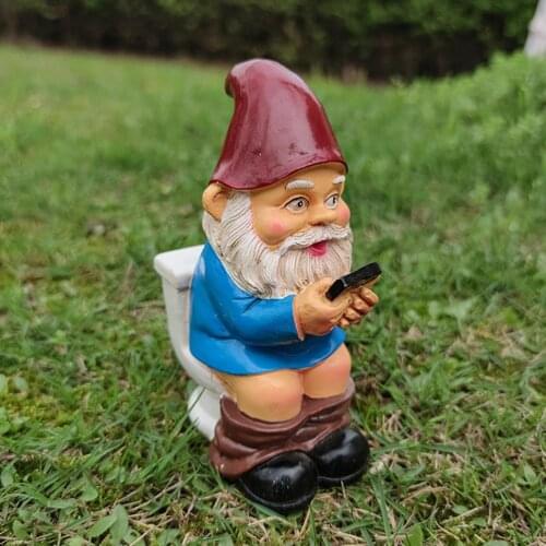 3D Dwarf Toilet Play Phone Statue Naughty Garden Gnome Figurines Decoration Mini Resin Doll Statue Crafts Lawn Yard Decor