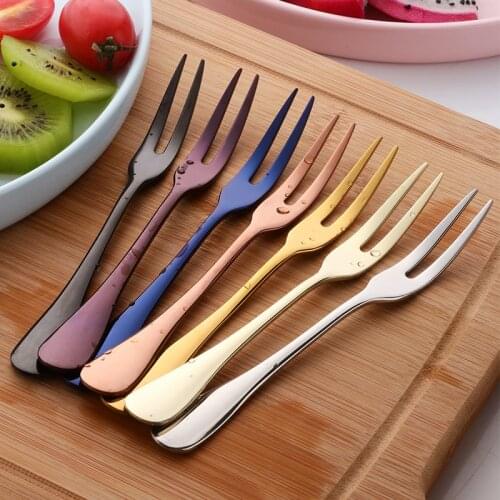 5 Pieces Luxury Gold Fruit Fork Stainless Steel Cake Forks Small Fork Used For Cake in Party Snail Fork Restaurant Party