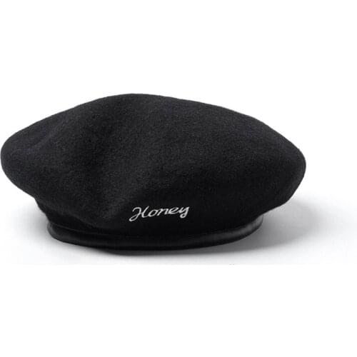 2019 Korean Autumn and Winter New Letter Embroidered Pu Leather Adjustable Drawstring Wool Beret Artists hat berets