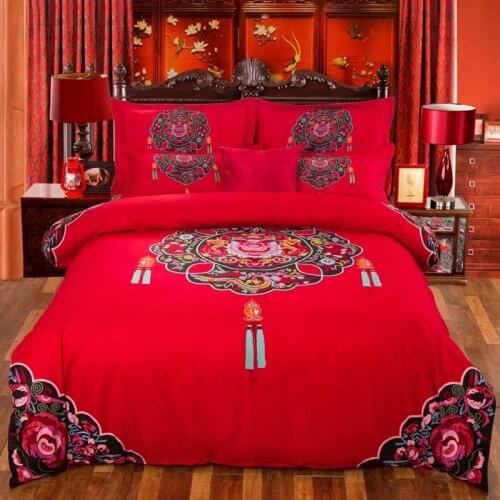 4PCs Chinese style red bedspread duvet cover sheet pillowcase festive wedding home decor queen bedding set king size bedding set
