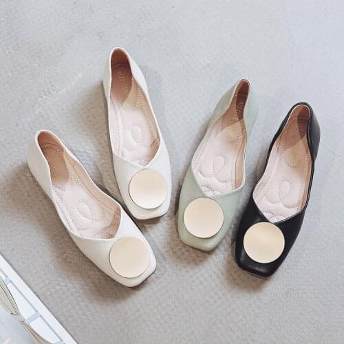 Designer Women Casual Loafers Elegant Metal Buckle Girls Flats Slip-on 2020 New Low Heel Office Party Ladies Casual Shoes