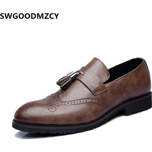 Leather Shoes Men Dress Coiffeur Wedding Shoes Men Classic Brown Dress Brogue Shoes Men Loafers Sepatu Slip On Pria Buty Meskie