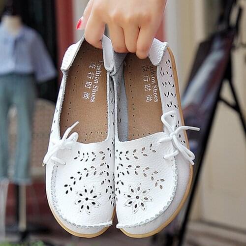 Women Casual Leather Shoes Woman Loafers Slip-On Female Flats Moccasins Ladies Driving Shoe Cut-Outs Mother Footwear Drop Ship