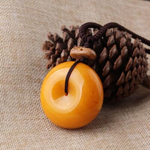 2020 New Imitation honey wax pendant simple necklace adjustable sweater chain long wild decoration pendant accessories