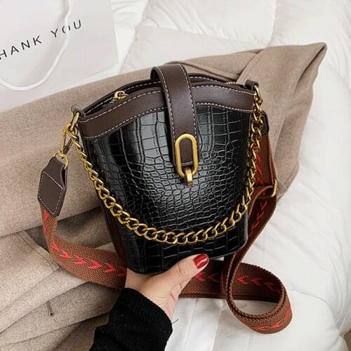 Luxury Cross body Bags for Women Stone Shoulder Bag Ladies Handbags Sac Female Vintage Messenger Bags for Girls Bucket Bag New