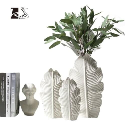 Nordic Ceramic Flower Vases For Home Decoration Living room Bedroom Vases Creative Leaf Shape Vase Dried Flowers Vases