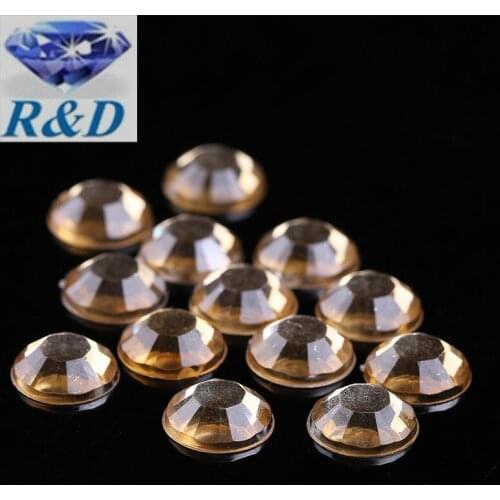 Free Shipping ! 1000 pcs/ lot Top quality 10mm Gold color flatback Acrylic Rhinestone gems for Cloth shoe decoration accessary