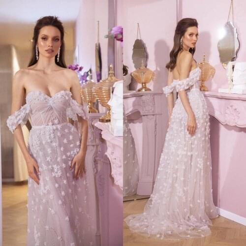 New Beach Wedding Dresses Lace 3D Floral Appliqued A Line Sweep Train Vestido De Noiva Pearls Custom Made Boho Bridal Gowns