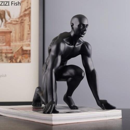 Nordic Front Runner Statue Resin Portrait Ornaments Pure Black Athlete Figurines Office Desktop Decor Crafts Home Decoration