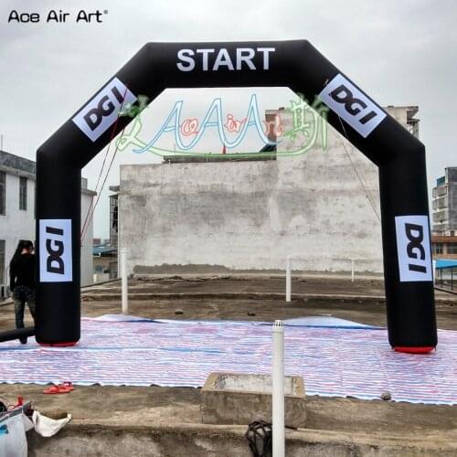 Black inflatable start line arch with customized logo for advertising and race