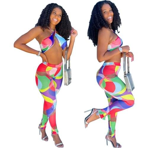 Summer Beach Wear Sexy 2 Piece Crochet Set Women Cover Up Hollow Out Two Piece Knitted Set Bra and Pants Party Outfit