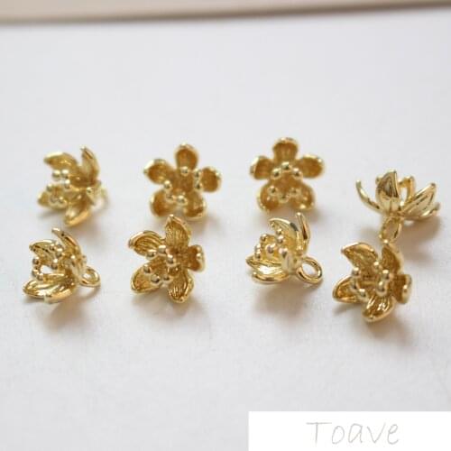Copper plated 18K real gold small flower pendant flower flower diy ear decoration material accessories