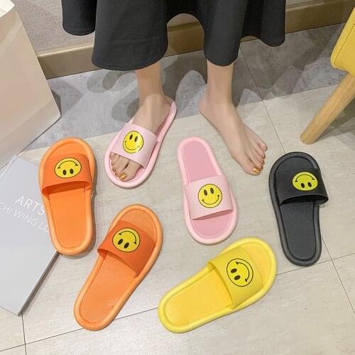 Summer Ladies Slippers Smiling FaceBeach Shoes PVC Comfortable Lovers Flat Slippers Bathroom Non-Slip Soft Sole Yellow Pink 2021