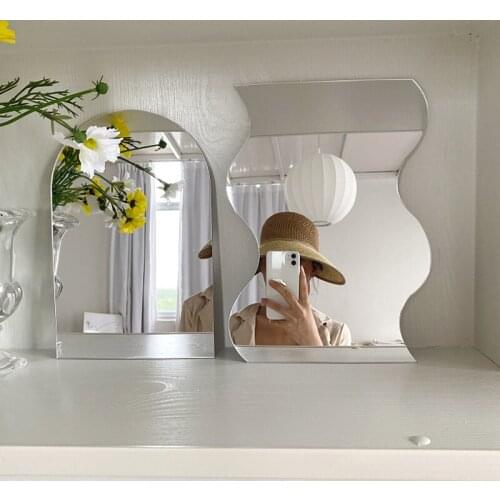 PlumHOME Decorative Mirrors
