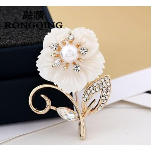 RONGQING New 12pcs/lot Fashion Shell flowers brooch For Women jewelry broochs wholesale for mom wife girl friend wholesale