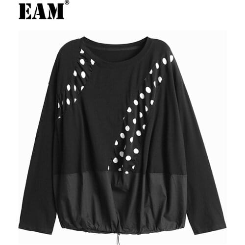 [EAM] Women Black Dot Printed Pleated Big Size T-shirt New Round Neck Long Sleeve Fashion Tide Spring Autumn 2021 1DE2107