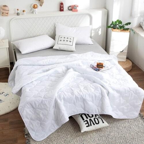 2021 New Solid Color Summer Quilt Washed Simple Modern Air Condition Thin Blanket Kids Adult Comfortable Comforter