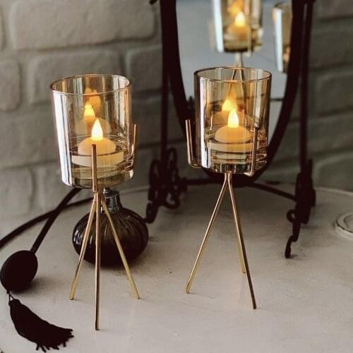 Для дома Candles And Candlesticks