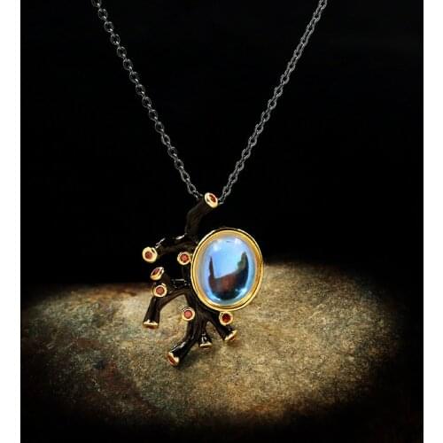 Unique Vintage Branch Moonstone Black Gold Pendant Necklace Translucent Crystal Ladies Clavicle Chain Sweater Chain 925 Silver