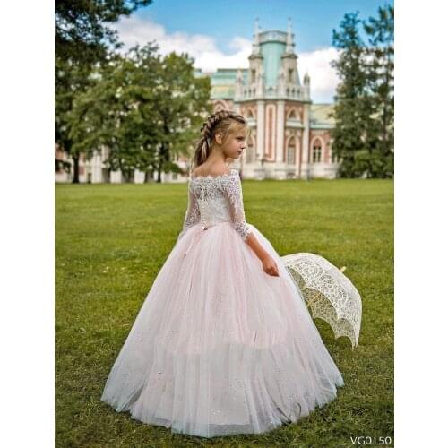 Long Sleeve Lace Flower Girls Dresses Off Shoulder Flower Girls Dresses Princess Ball Gowns White Ivory Girls Dresses Custom