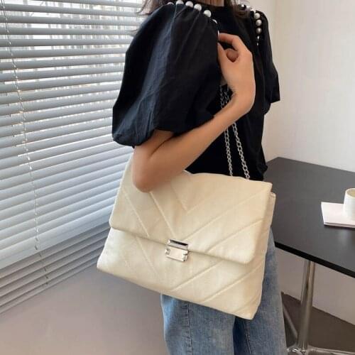 Chain Thread Fashion Shoulder Bags for Women Brand Designer Metal Lock Crossbody Bag Sling Big Party Ladies Tote Shopping Luxury