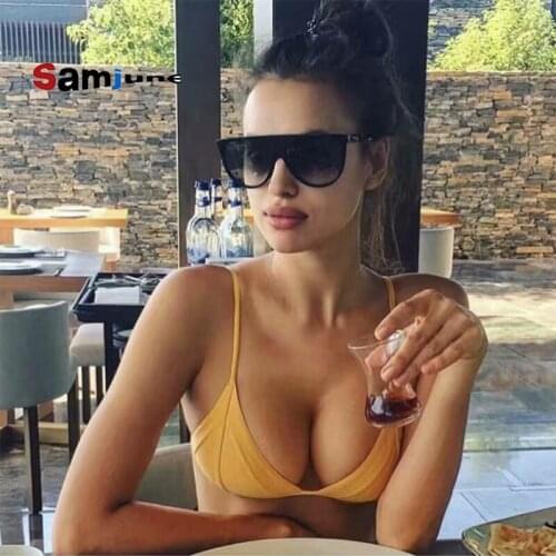 Samjune 2017 Fashion Sunglasses Women Flat Top Style Brand Design Vintage Sun glasses Female Rivet Shades Big Frame Shades UV400